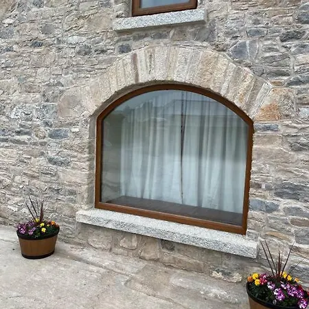 Tom Rocky's Farmyard Templemore