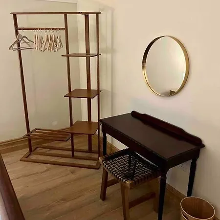 Tom Rocky's Farmyard 3* 템플모어