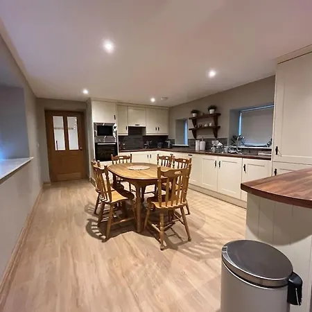 Tom Rocky's Farmyard 3*